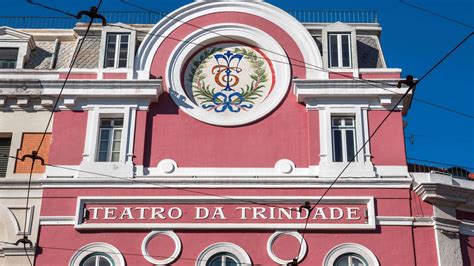 O Incêndio do Teatro de L’Opéra e o Impacto na Arte Dramática Francesa durante o Iluminismo