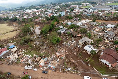 O Furacão de 2003: Uma Catástrofe Climática e uma Lição em Resiliência Coreana